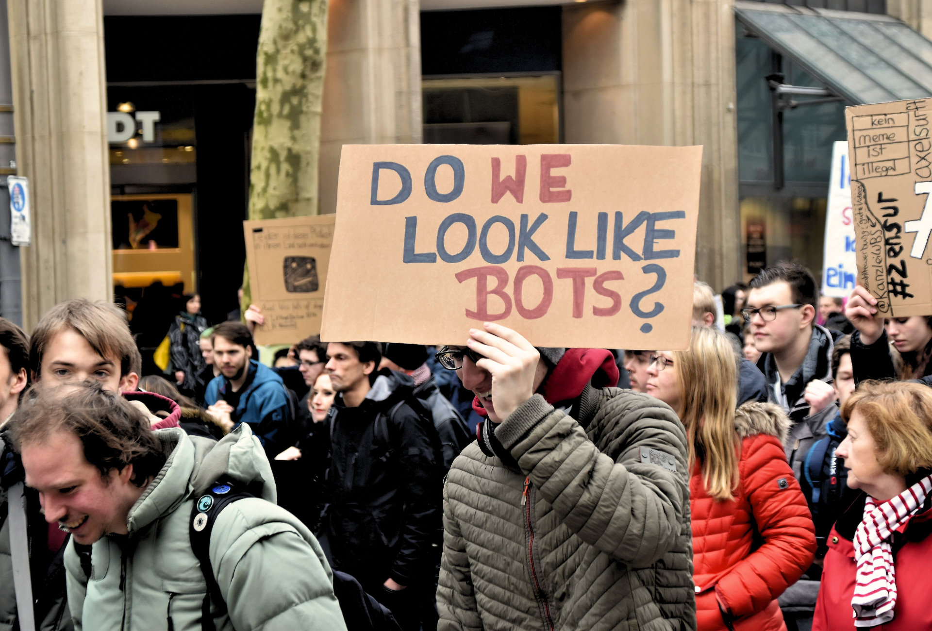 The case for universal transparency of political campaigns over ad libraries